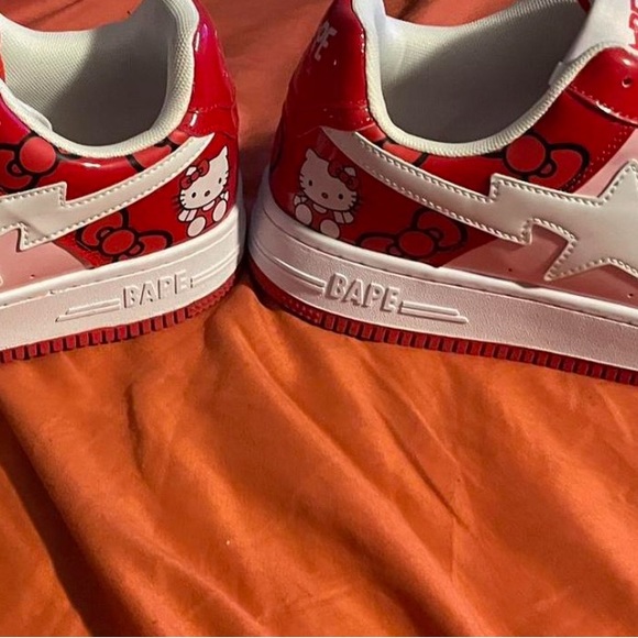 these are limited edition nike bape hello kitty shoes - Picture 2 of 5